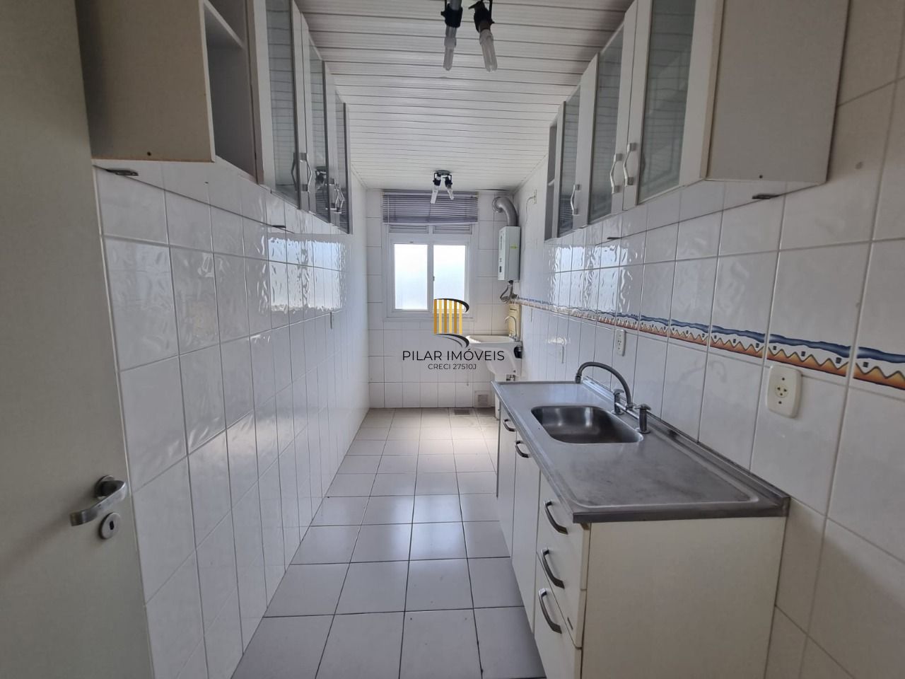 Apt 2 Dormitórios Sacada Bairro Cavalhada