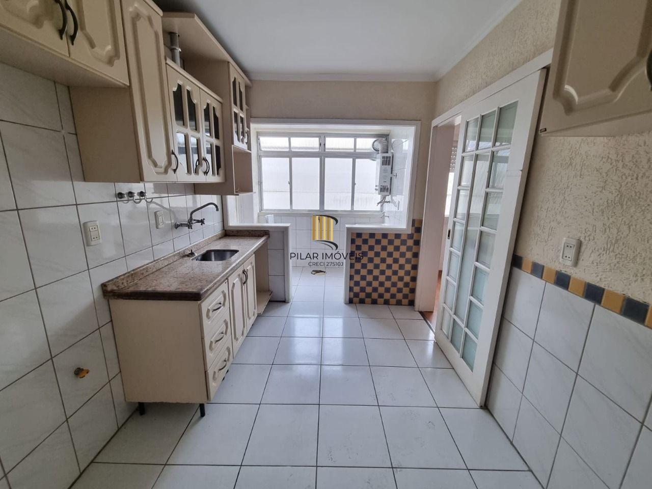 Apartamento 02 Dormitórios e 01 Vaga Próximo a Avenida Ipiranga