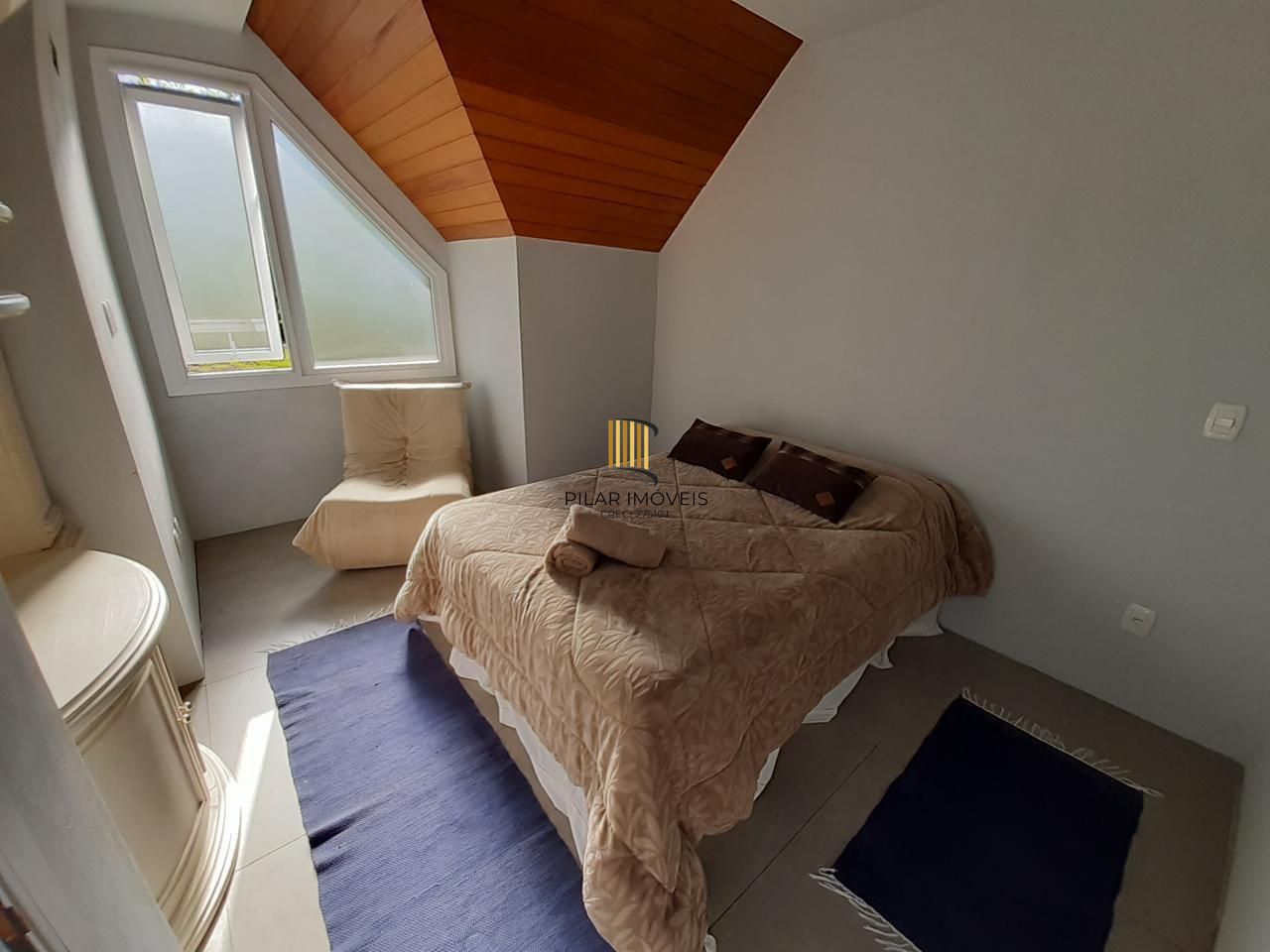 CASA COM PISCINA INDOOR NO CONDOMÍNIO VIVENDAS DA SERRA – CANELA/RS