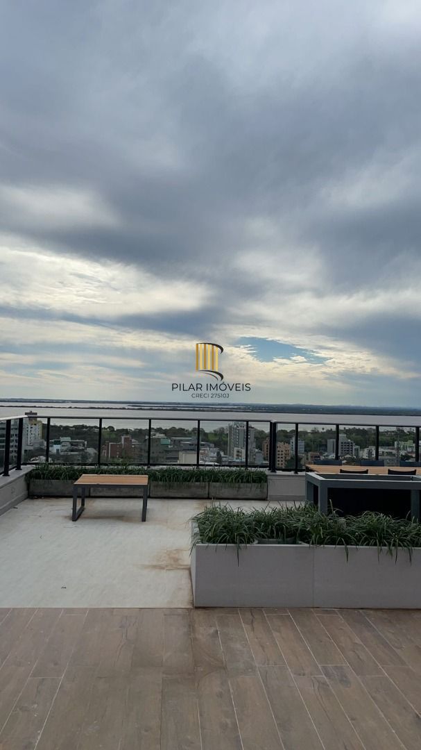Apartamento para Venda - 101m², 3 dormitórios, sendo 3 suites, 2 vagas - Menino Deus