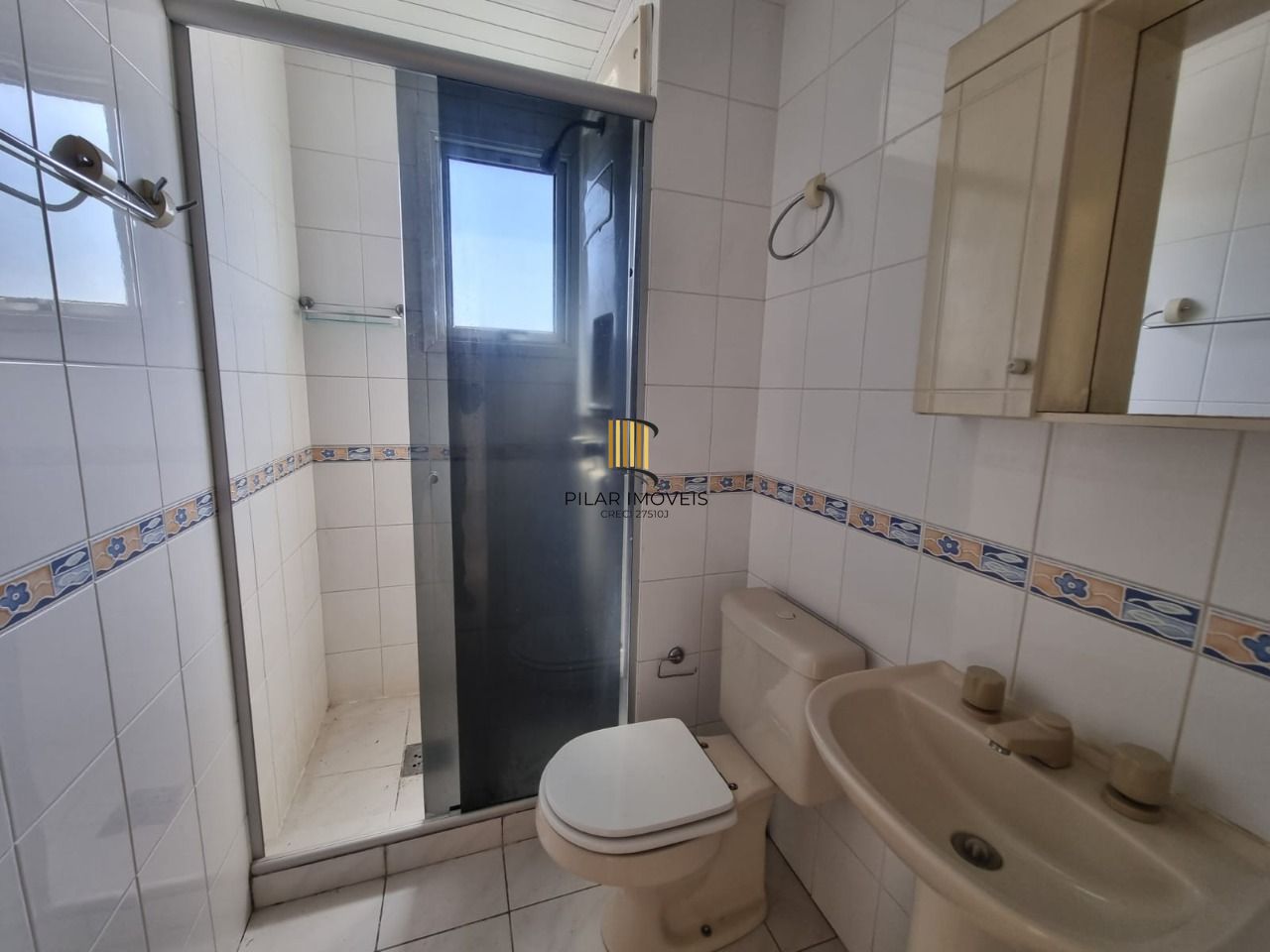 Apt 2 Dormitórios Sacada Bairro Cavalhada