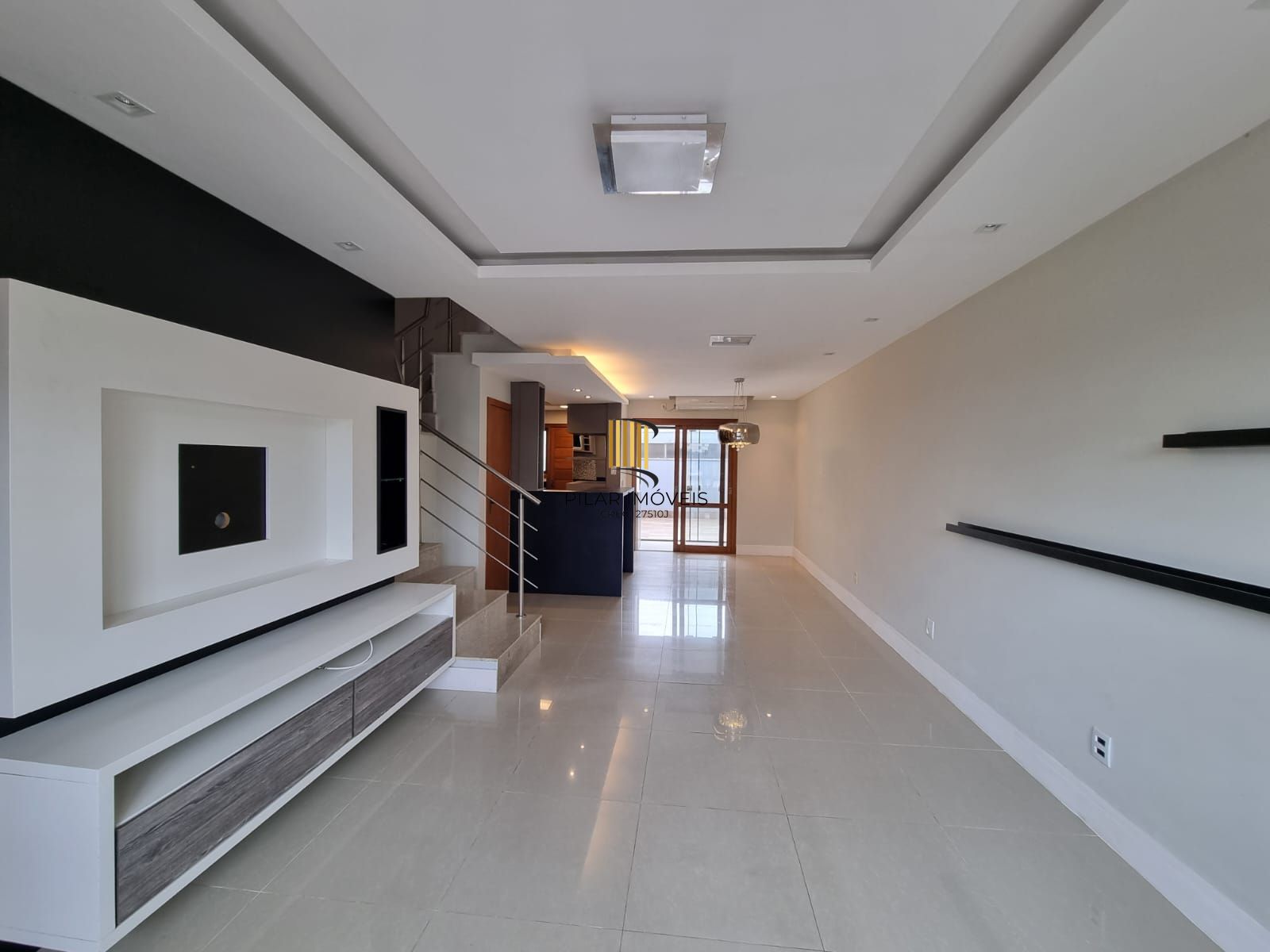 Casa 3 Dormitórios / Pátio com Churrasqueira / Jardins do Prado