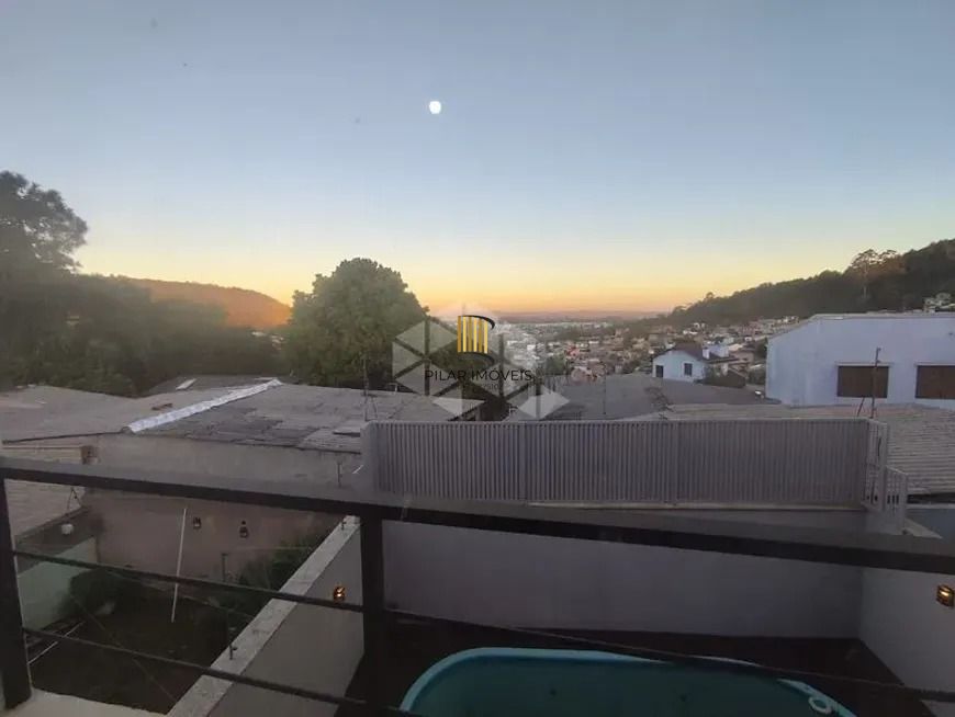 Casa com 3 Quartos e 3 banheiros para Alugar, 157 m² por R$ 5.000/Mês