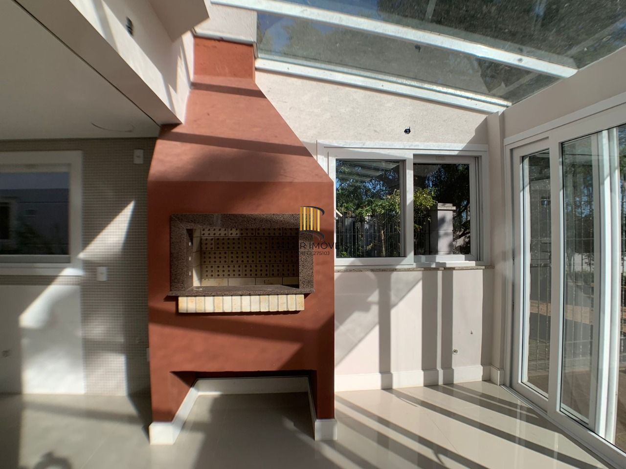 Casa Condominio para Venda - 343m², 3 dormitórios, sendo 3 suites, 2 vagas - Tristeza