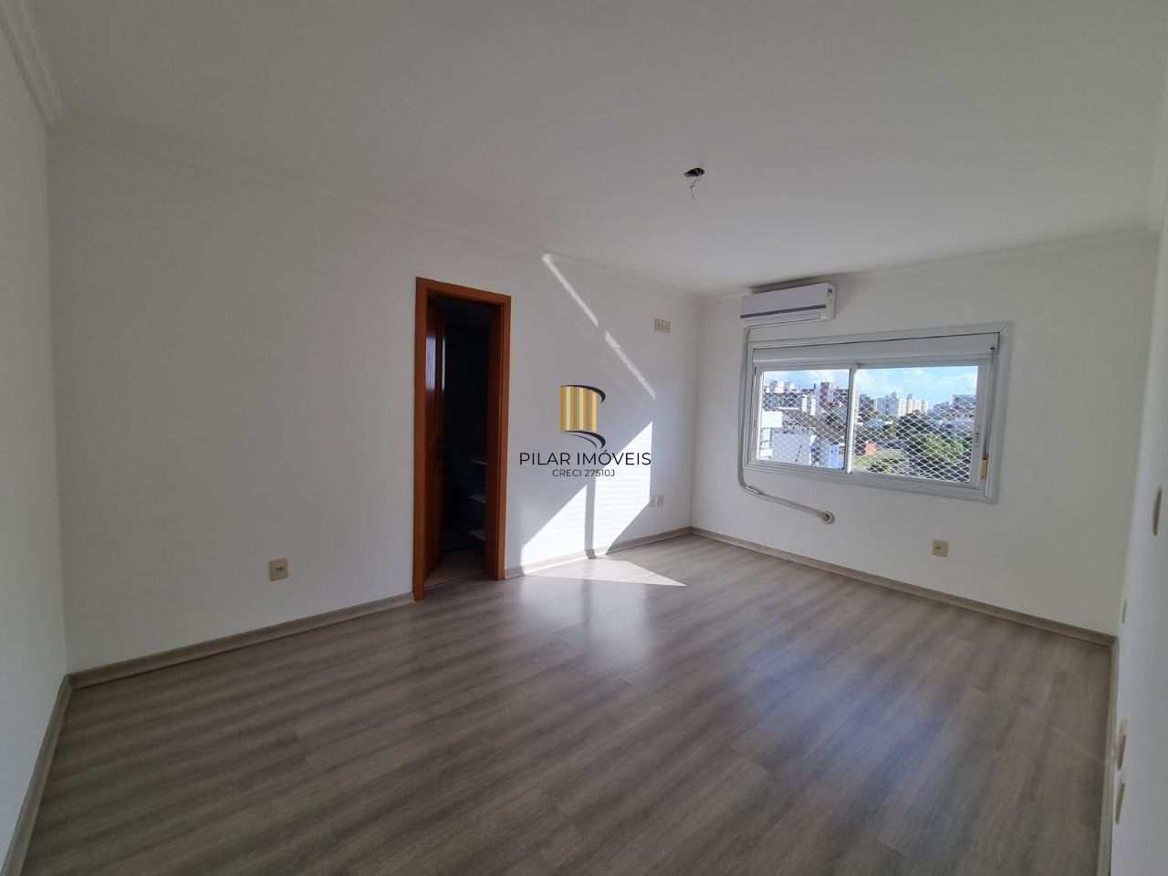 Apartamento para Venda - 109m², 3 dormitórios, sendo 1 suites, 2 vagas - Tristeza