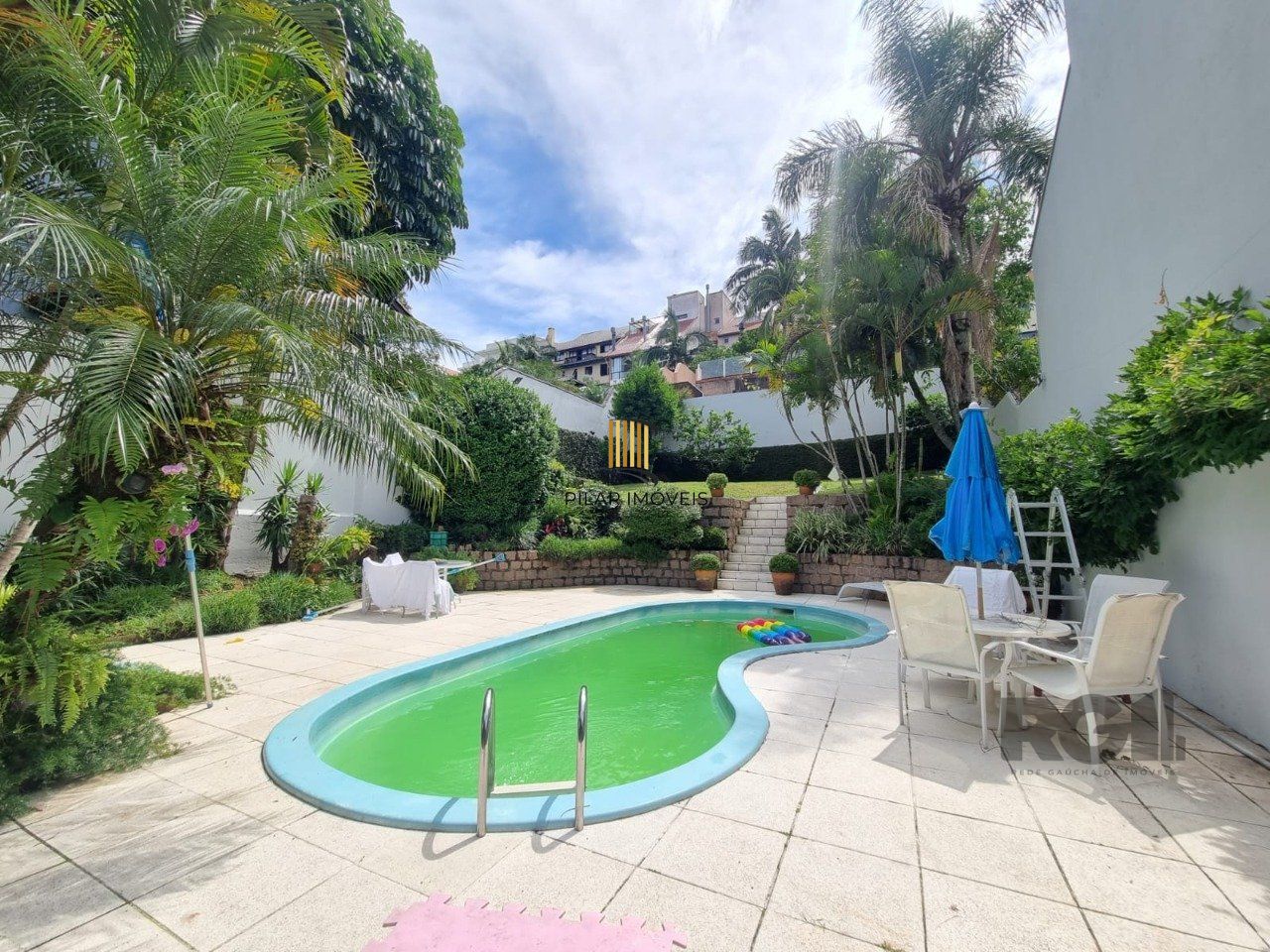 Casa Bairro Jardim Isabel/ Amplo Pátio / Piscina / 3 Dormitórios