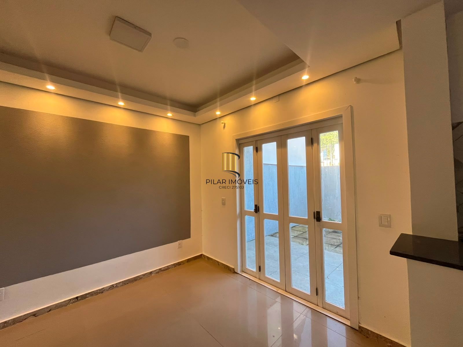 casa a venda no caminho do sol de 3 quartos