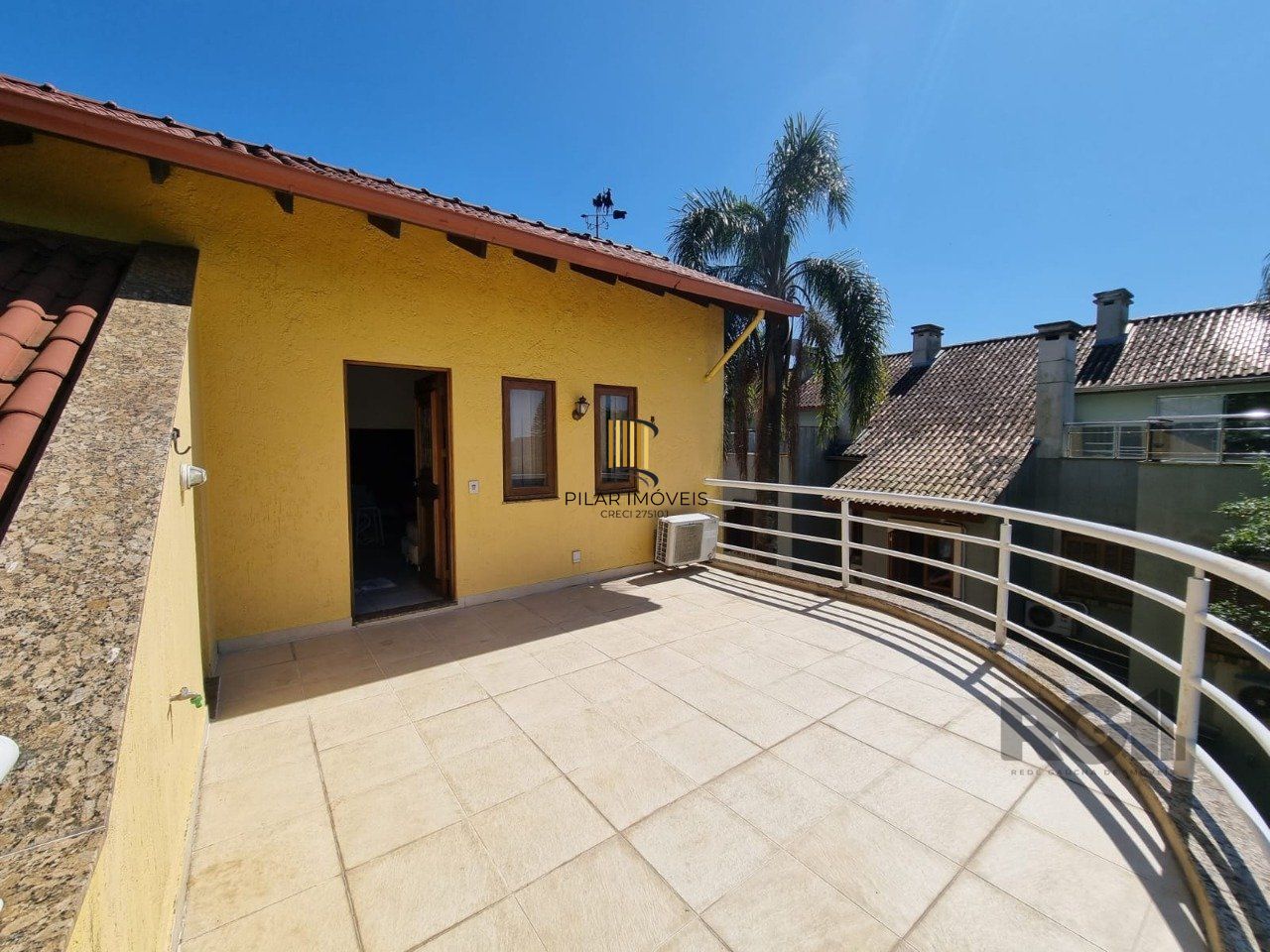 Casa com 4 Dormitórios / Piscina / Terraço / Bairro Ipanema