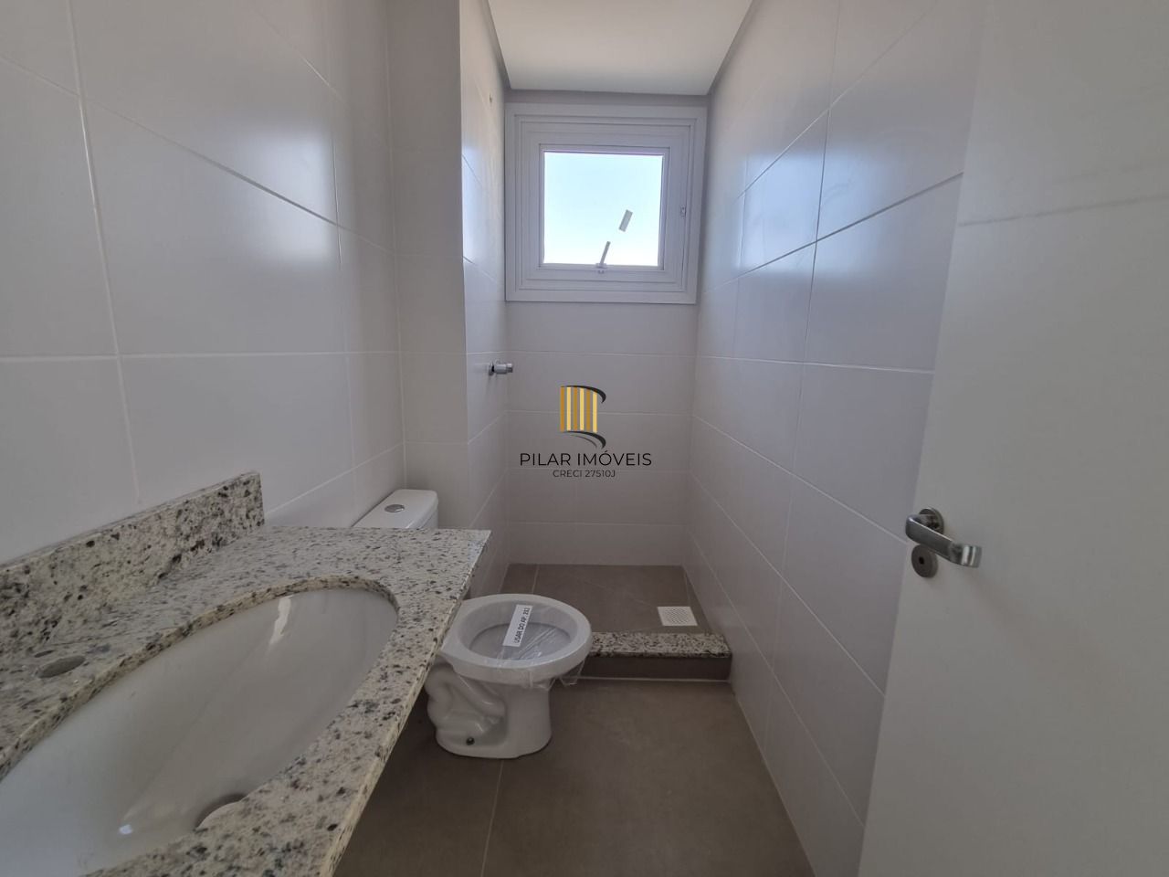 Apartamento de 02 Dormitórios 02 Vagas Bairro Tristeza