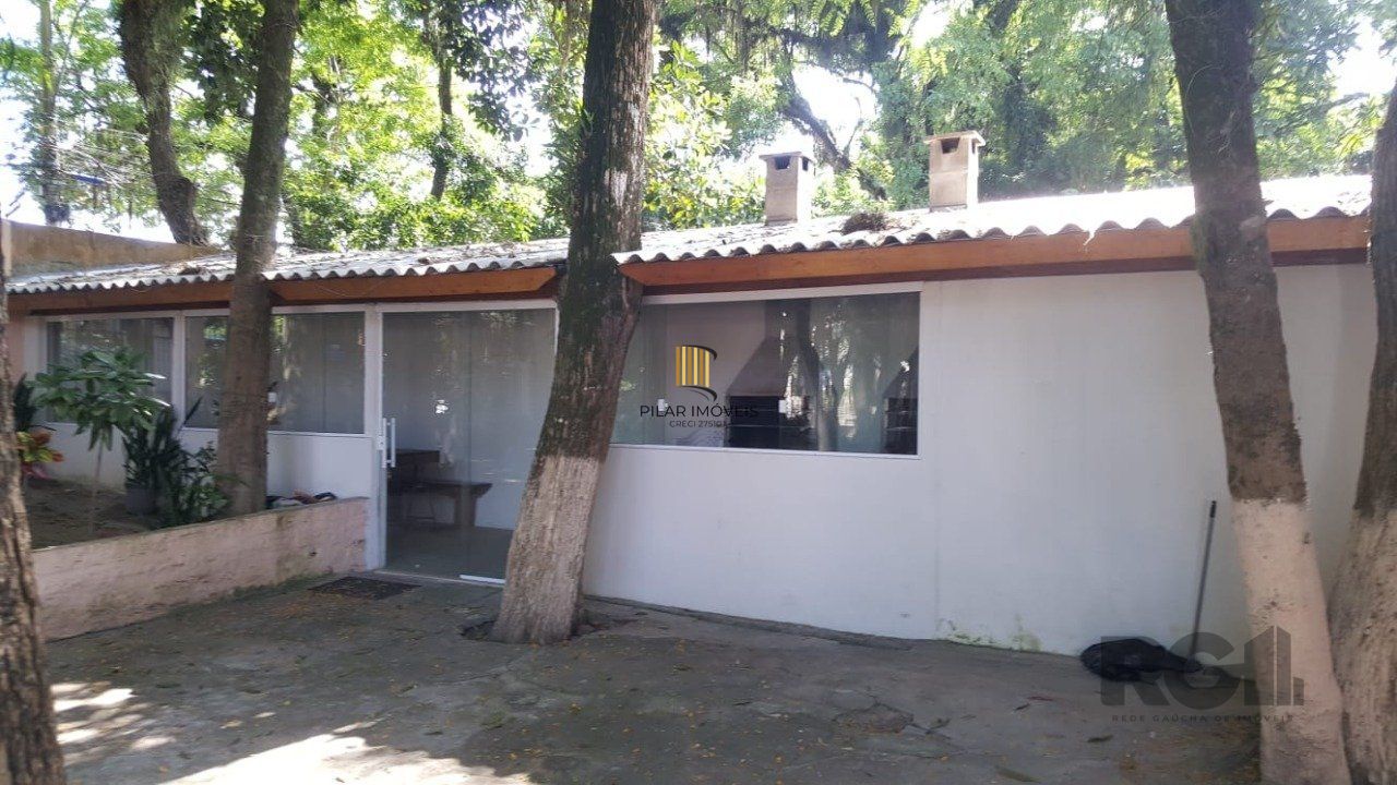  Excelente casa com um dormitório no bairro guaruja