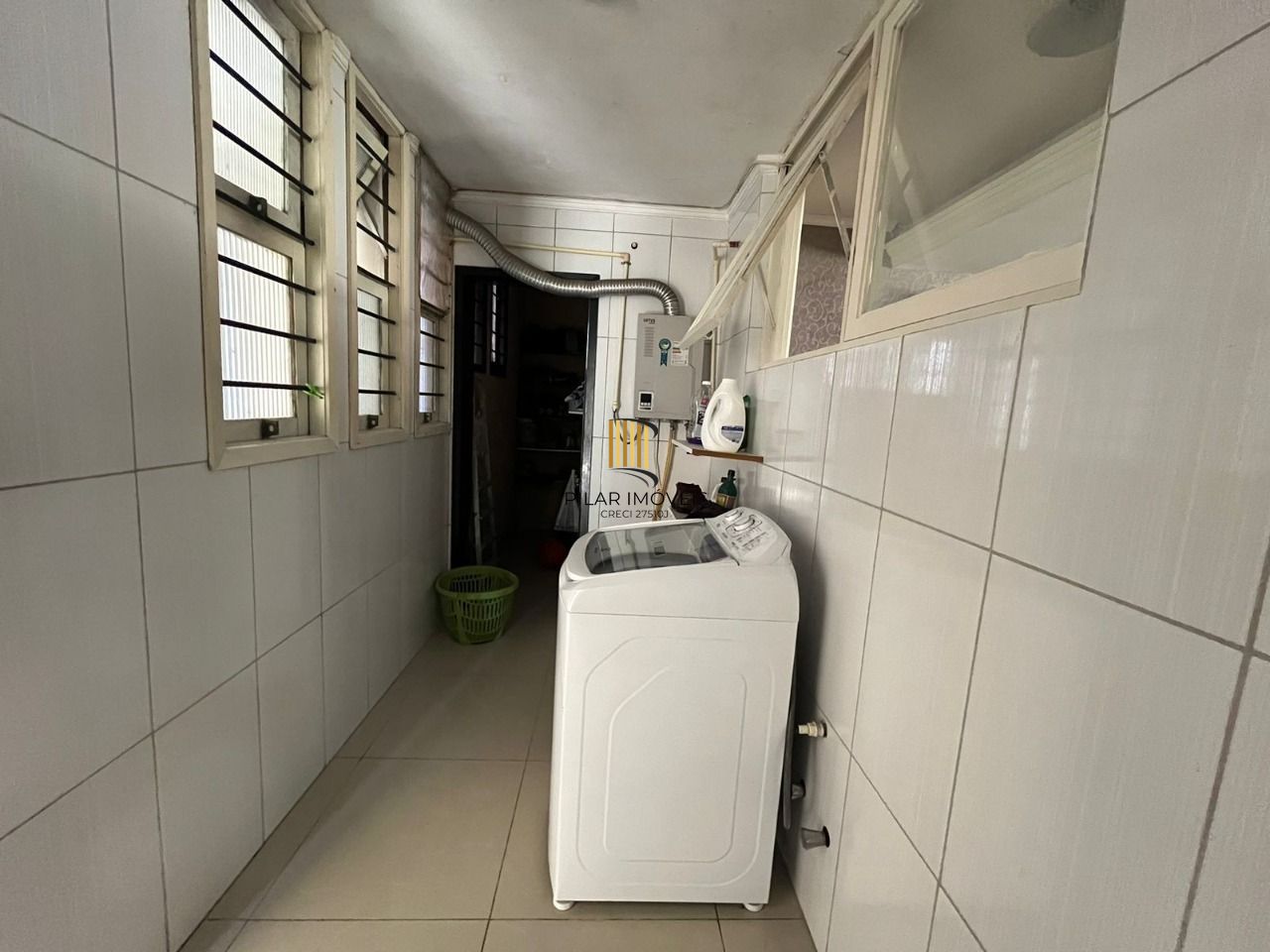 Casa 3 Dormitório(s) Bairro Guarujá