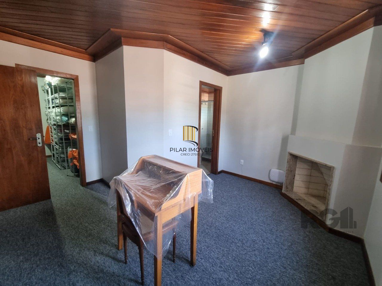 Casa Bairro Ipanema / 4 Quartos / Piscina