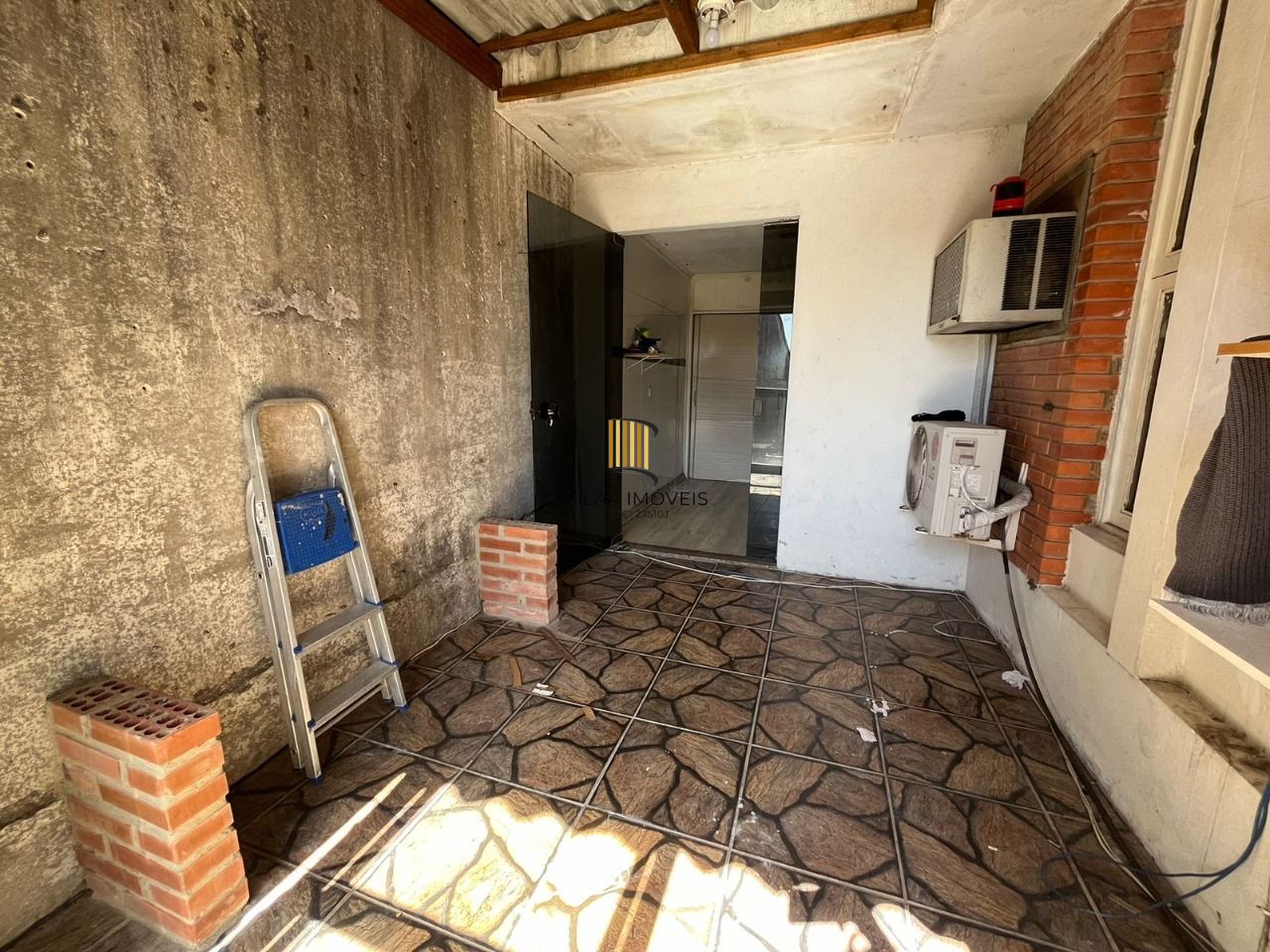 Casa 3 Dormitório(s) Bairro Guarujá