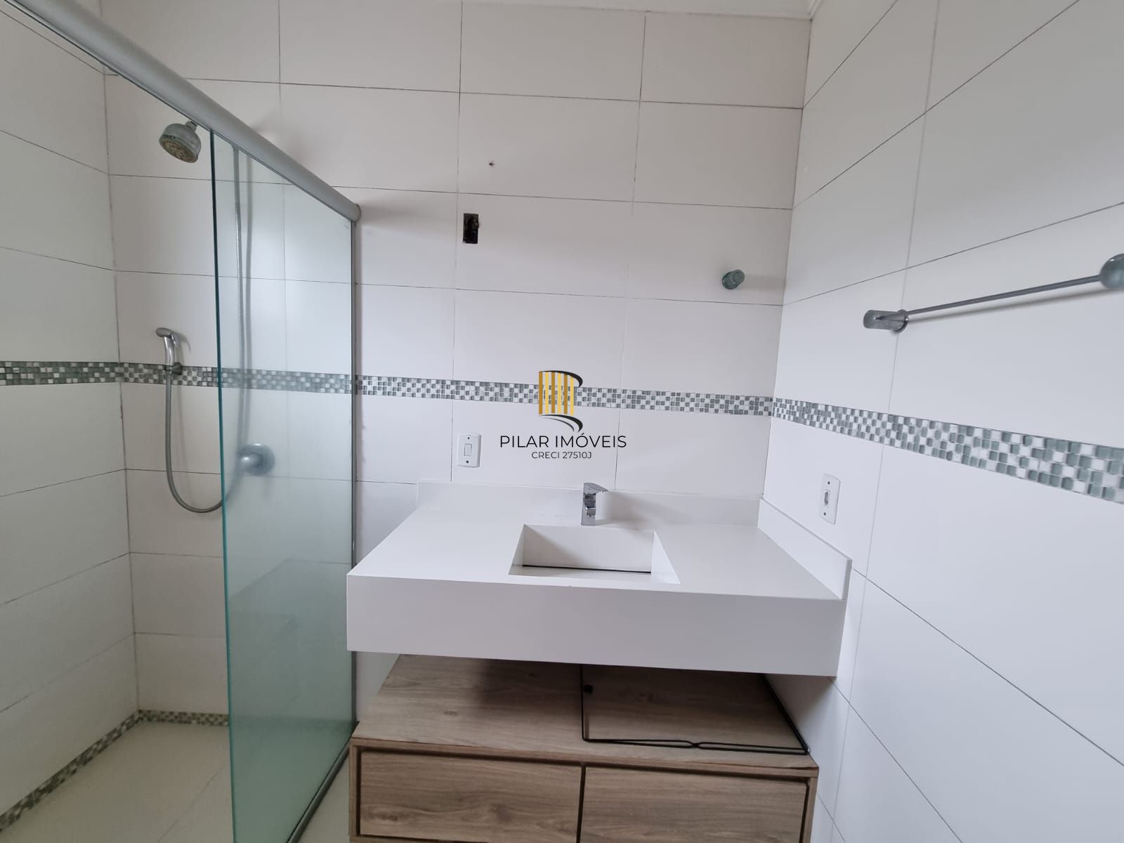 Casa 3 Dormitórios / Pátio com Churrasqueira / Jardins do Prado