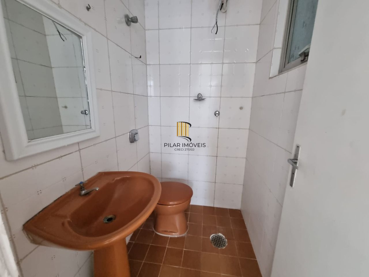 Apartamento 02 Dormitórios e 01 Vaga Próximo a Avenida Ipiranga