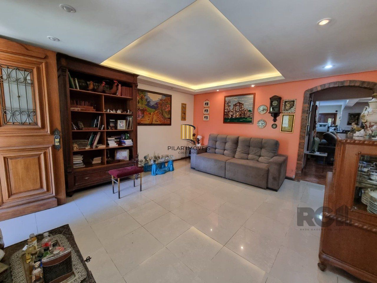 Casa com 4 Dormitórios / Piscina / Terraço / Bairro Ipanema