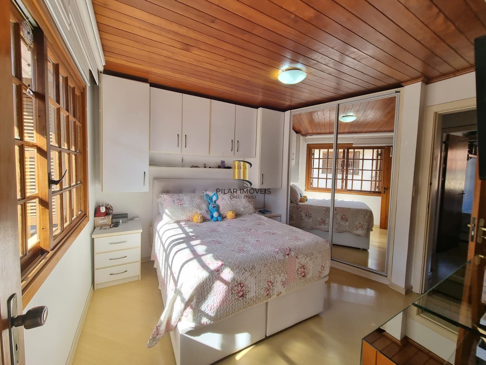 Casa de 3 Dormitórios em Condomínio Fechado Infra Completa