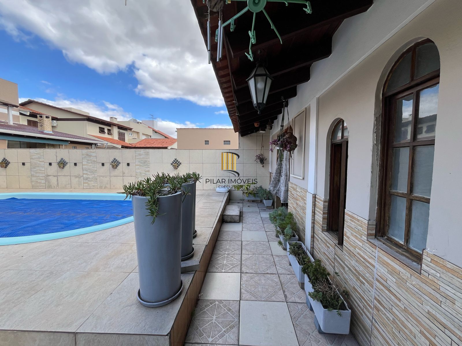 Casa com piscina a venda em Ipanema