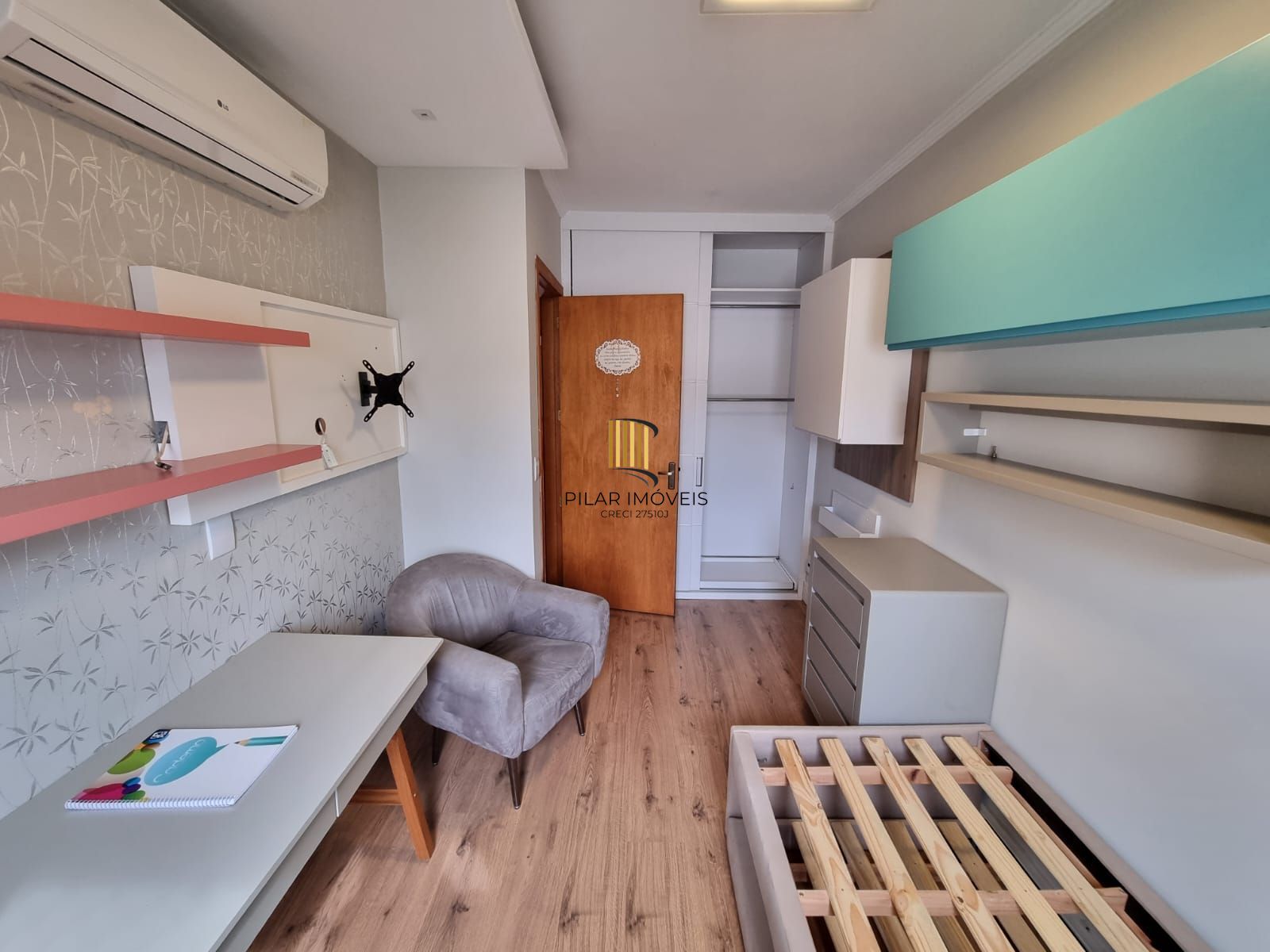 Casa 3 Dormitórios / Pátio com Churrasqueira / Jardins do Prado