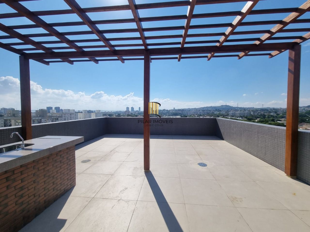 Apartamento de 02 Dormitórios 02 Vagas Bairro Tristeza