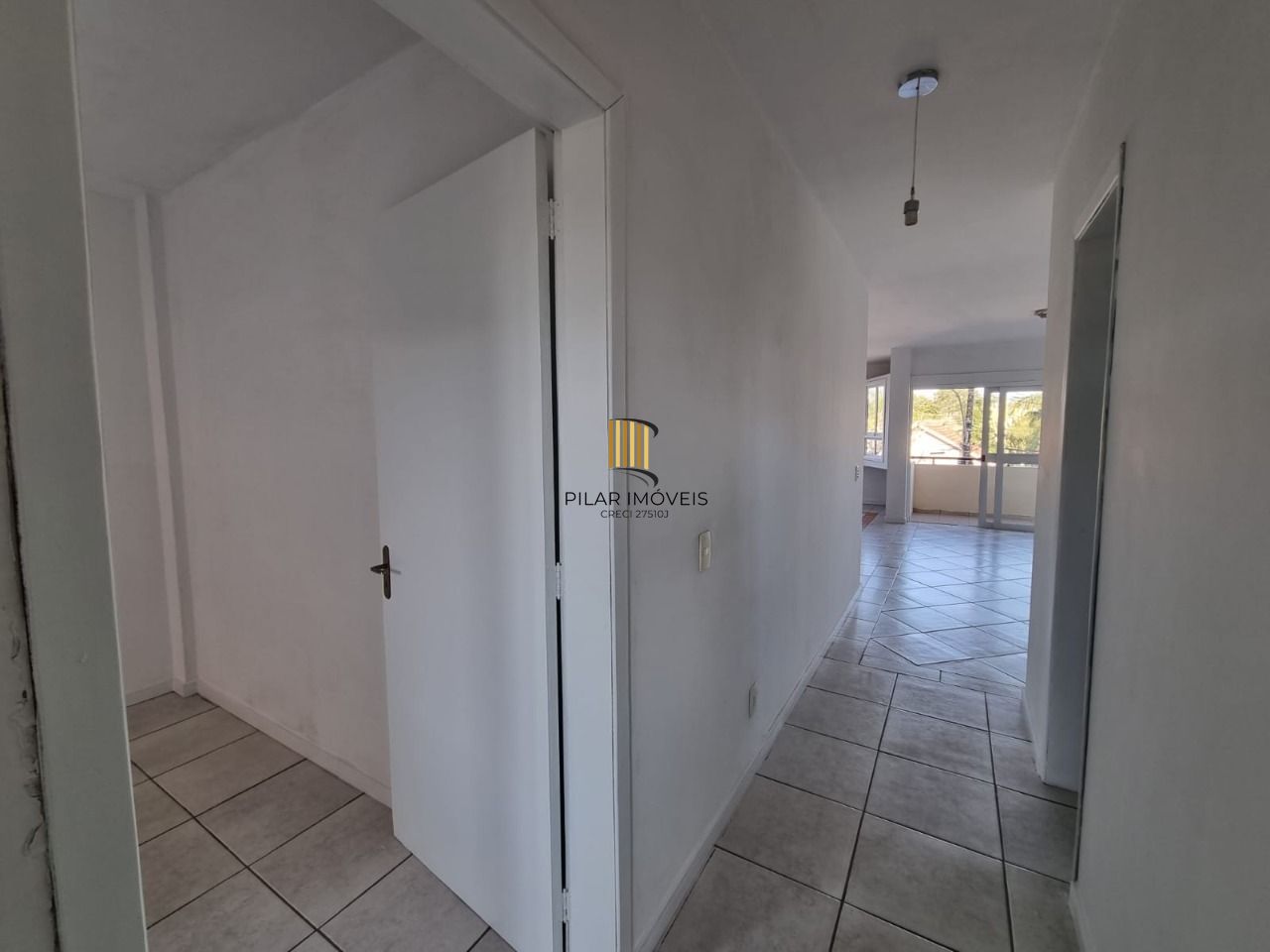 Apartamento 2 Dormitórios com Sacada Ipanema