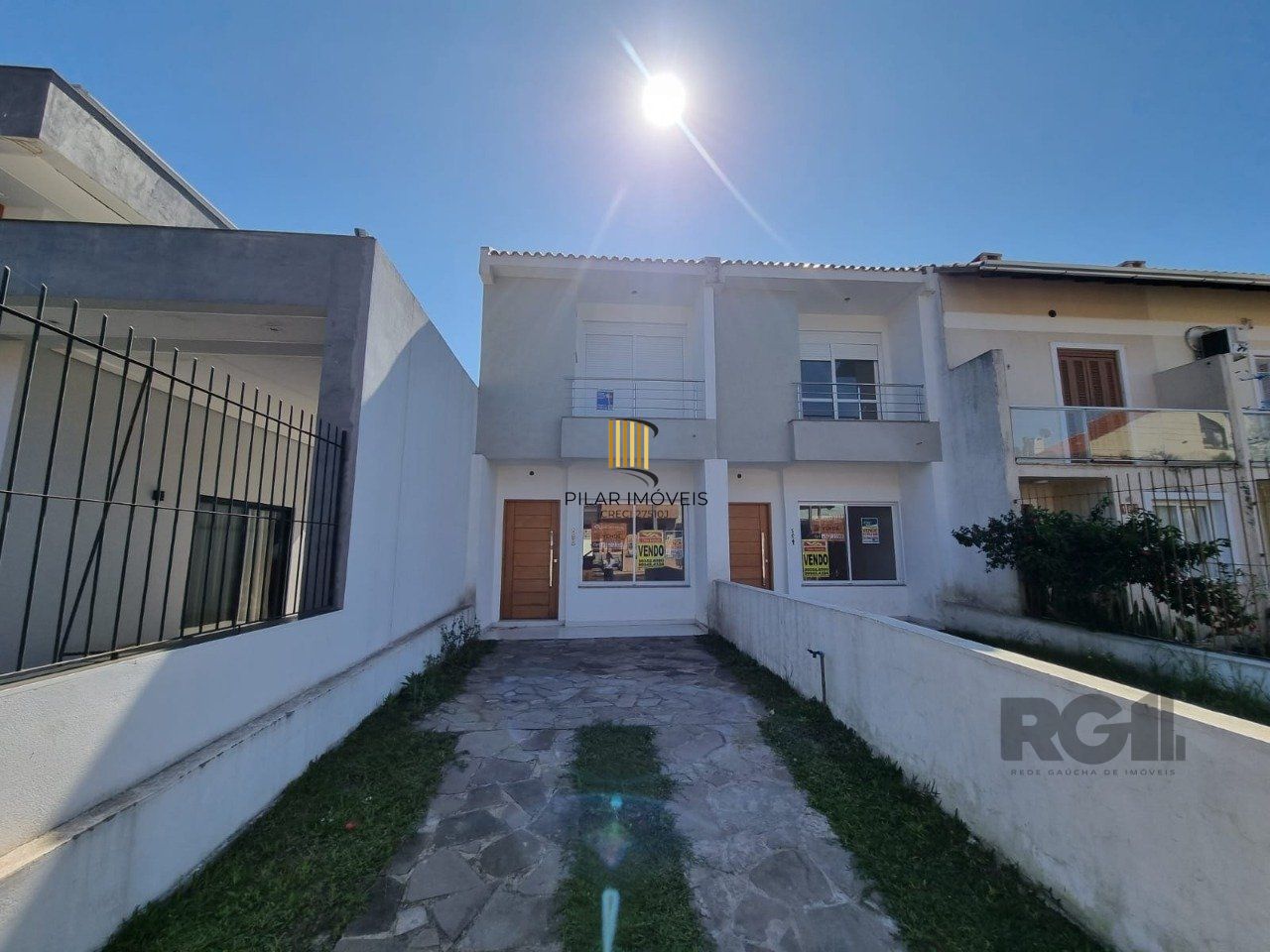 Casa 3 dormitórios no bairro Guarujá - Pilar Imóveis