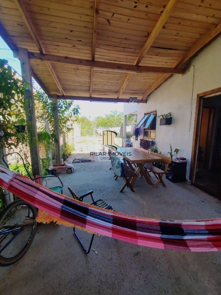 Casa 2 Dormitório(s) Bairro Lami