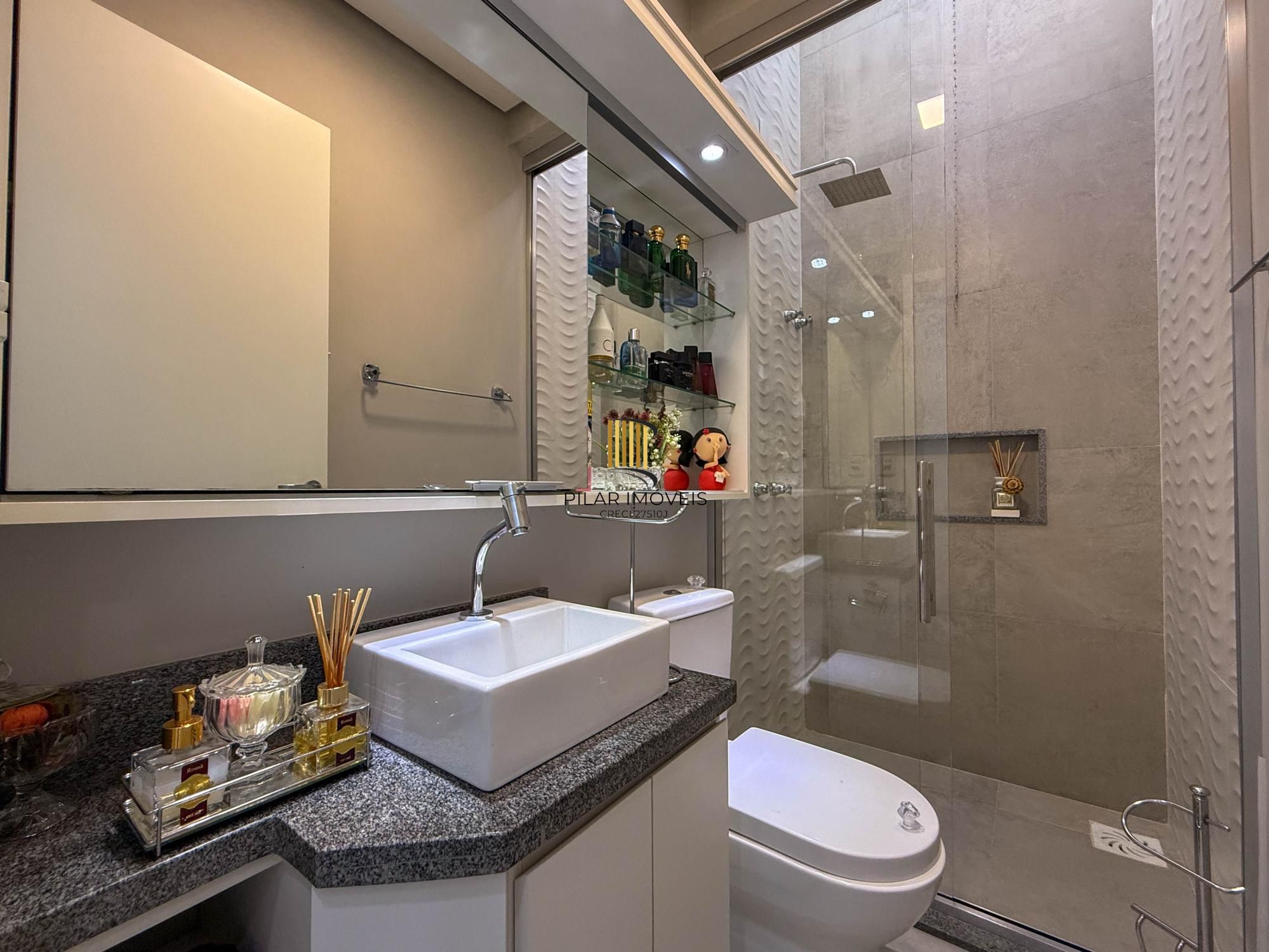 Casa de Condomínio 3 dormitórios no bairro Hípica