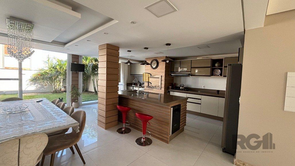 Casa Condominio 4 Dormitório(s) Bairro Hípica