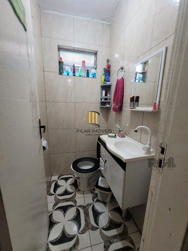 Casa 3 Dormitório(s) Bairro Hípica