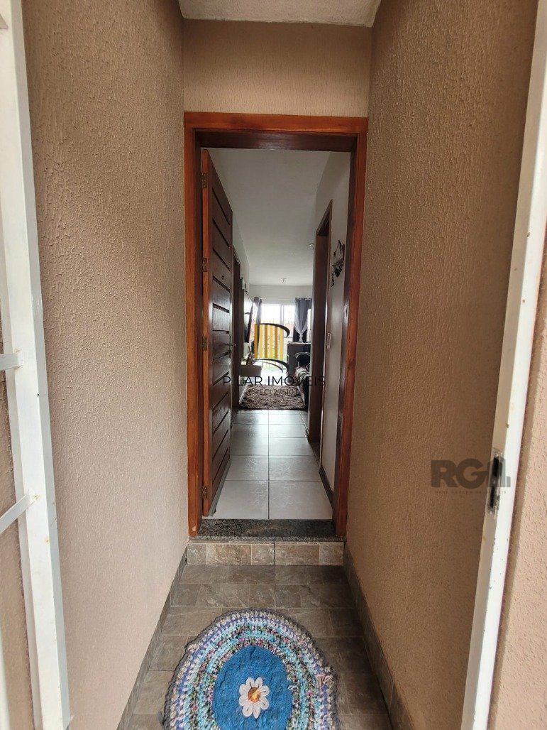 Casa 2 dormitórios no bairro Restinga