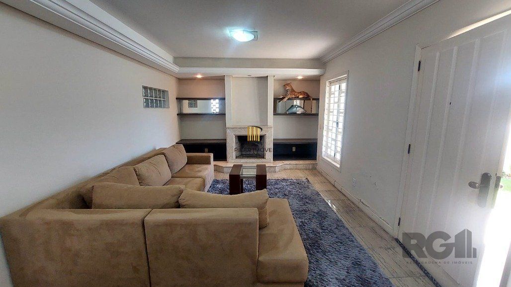 Casa 4 dormitórios no bairro Espírito Santo