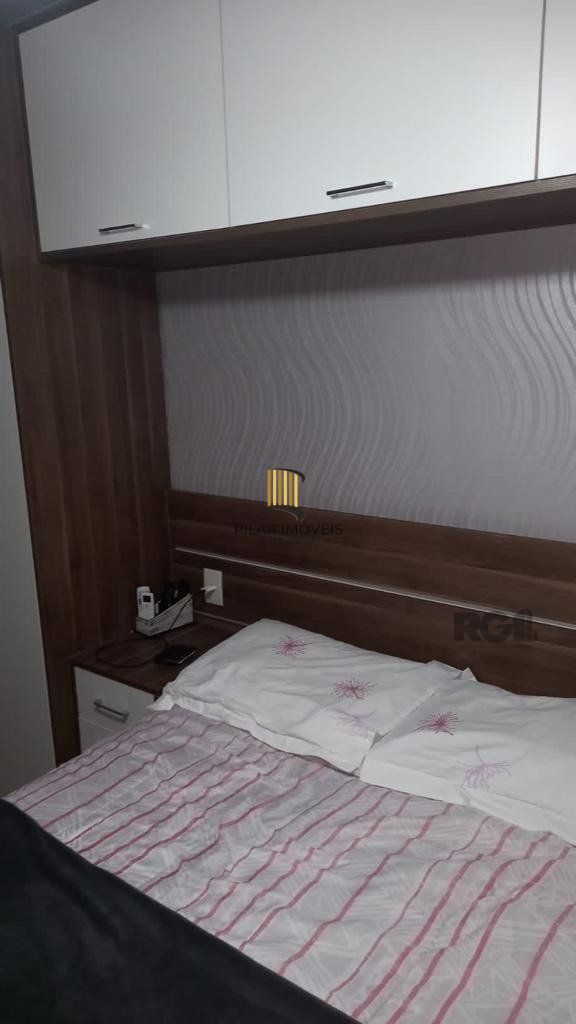 Casa 4 Dormitório(s) Bairro Hípica