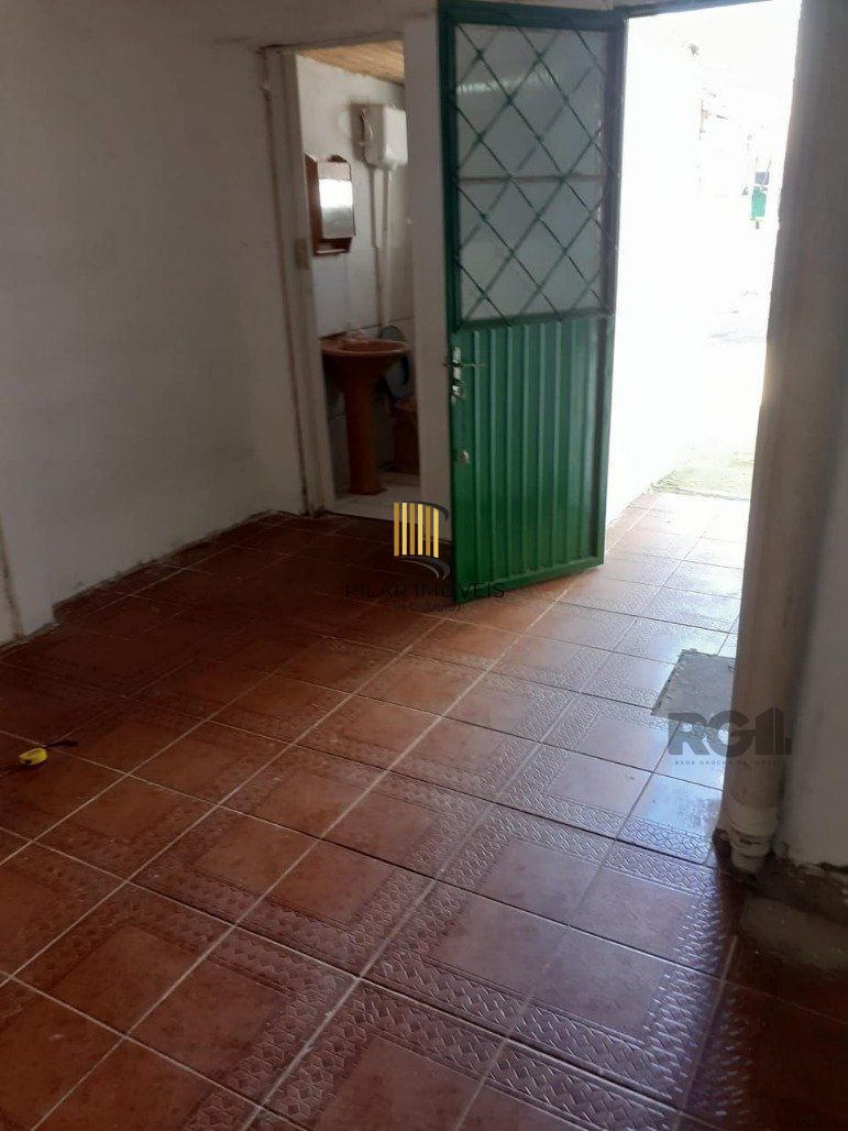 Casa 3 dormitórios no bairro Restinga
