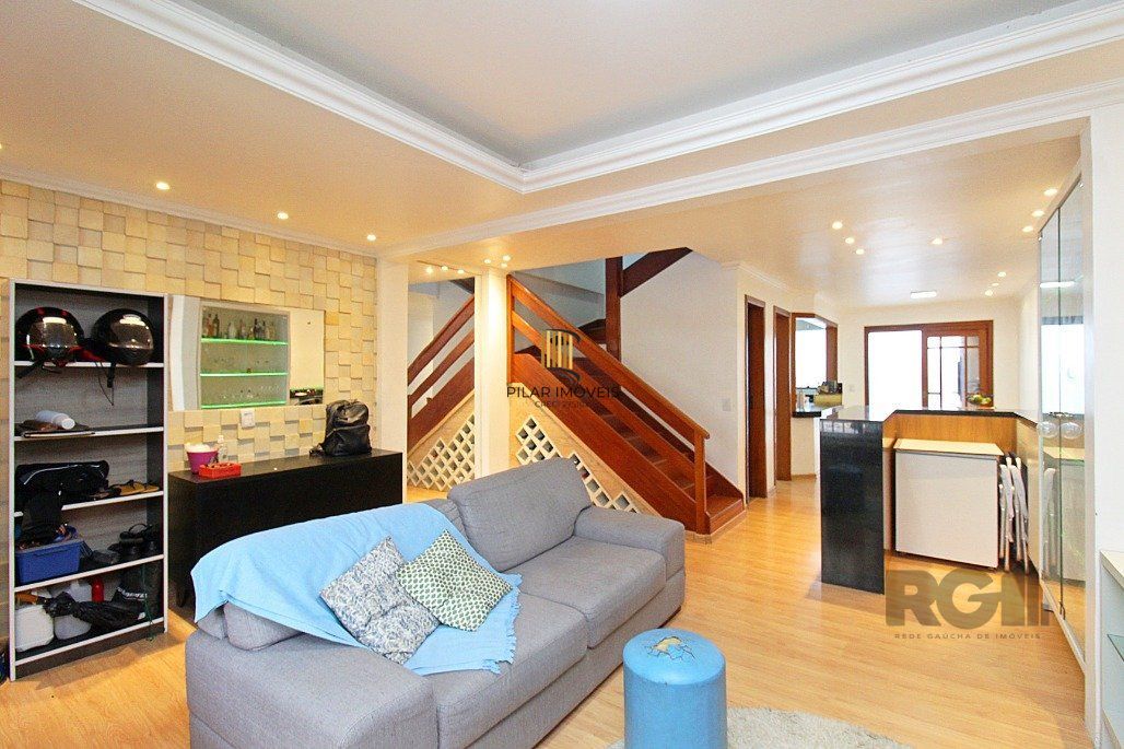 Sobrado para Venda - 218m², 4 dormitórios, sendo 3 suites, 2 vagas - Ipanema