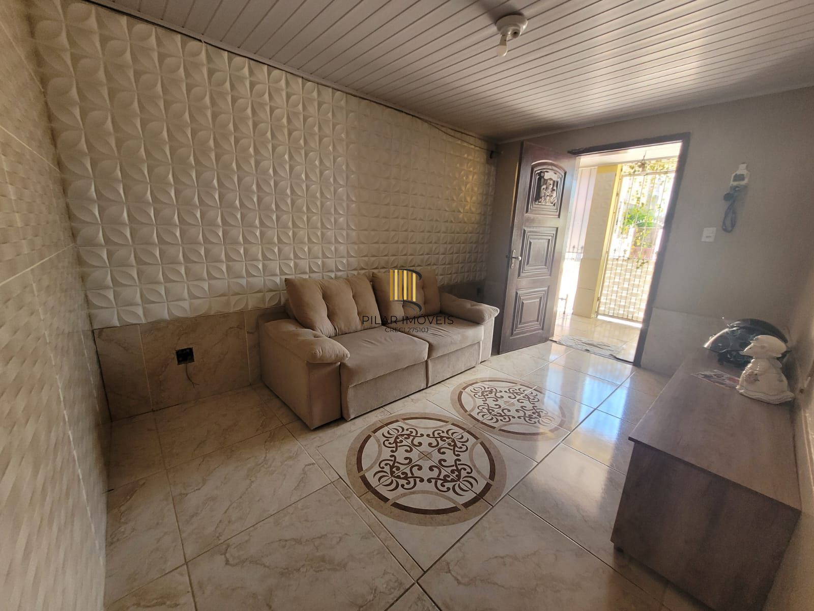 Casa 3 dormitórios no bairro Restinga