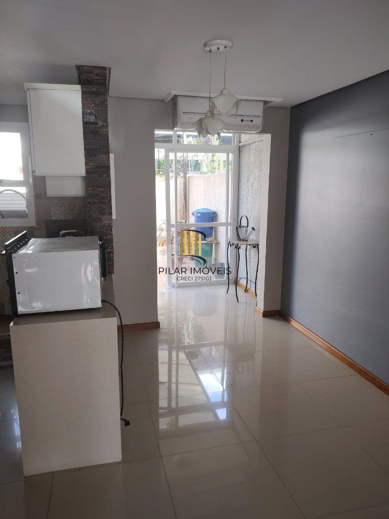 Casa 3 Dormitório(s) Bairro Hípica