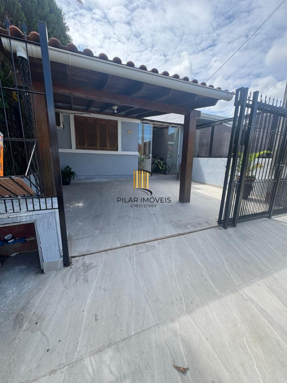 Casa 4 dormitórios no bairro Hípica - Pilar Imóveis