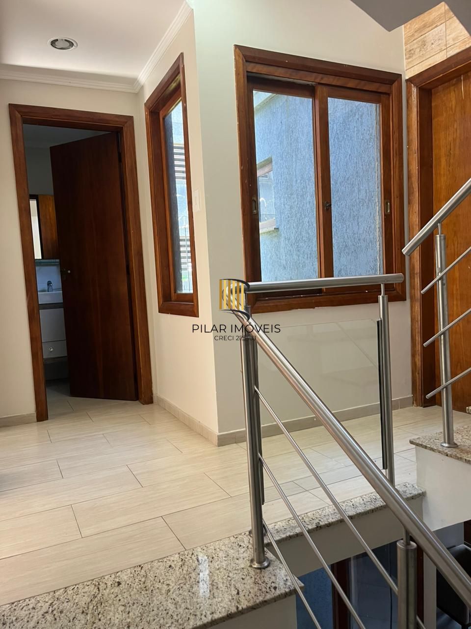 Sobrado triplex com piscina no Loteamento Nova Ipanema