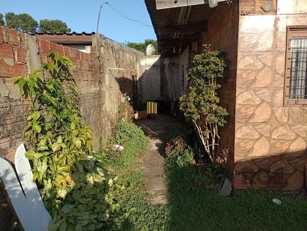 Casa 2 Dormitório(s) Bairro Jari