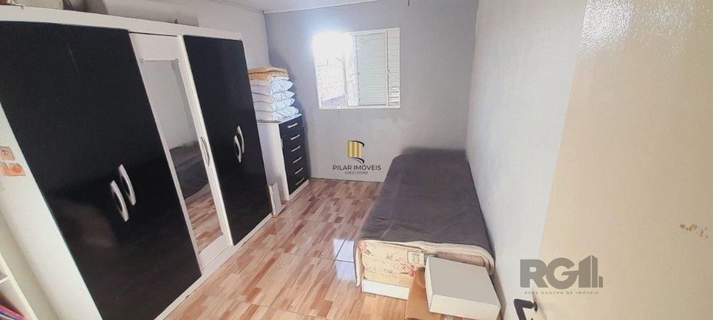 Casa 6 dormitórios no bairro Restinga