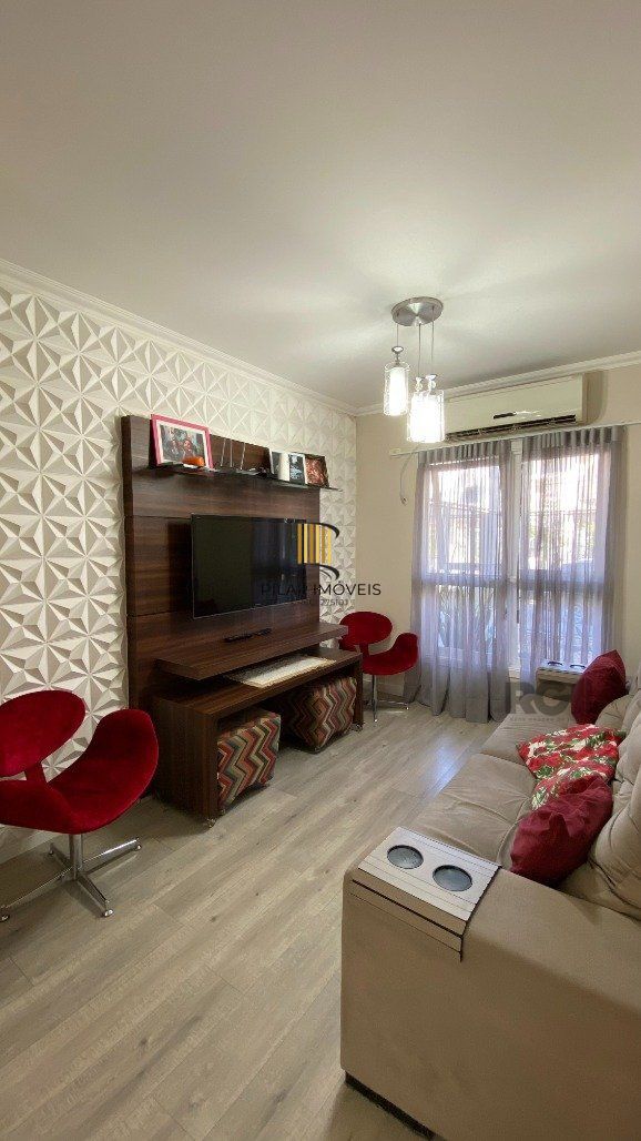 Casa 3 Dormitório(s) Bairro Hípica