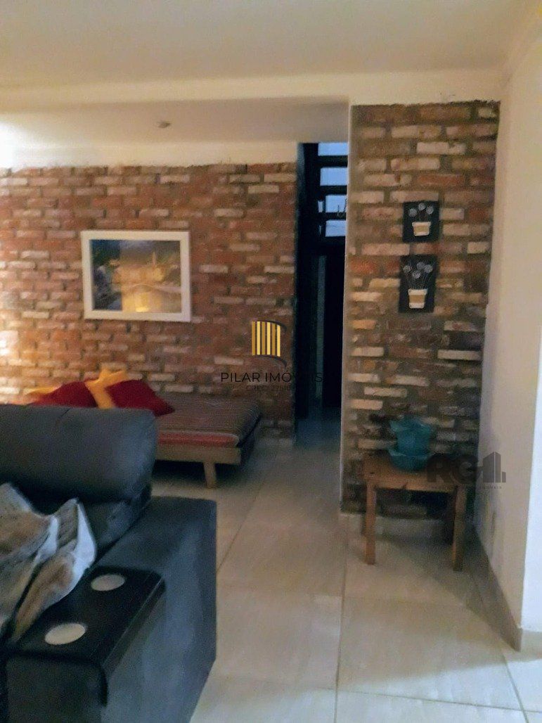 Casa 4 dormitórios no bairro Ipanema