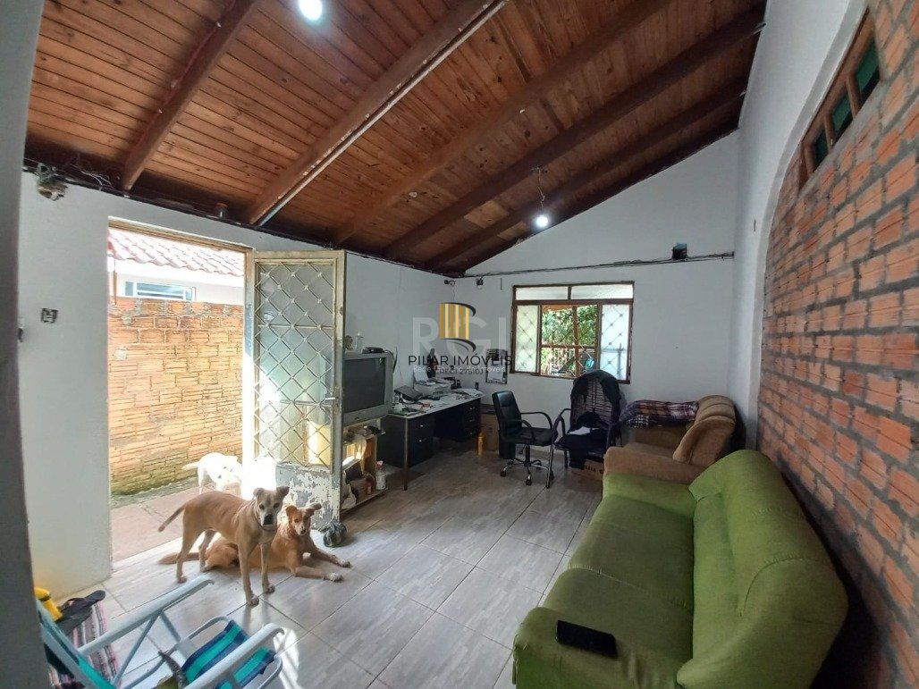 Casa para Venda - 40m², 1 dormitório, 1 vaga - Hípica