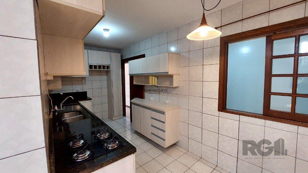 Casa de Condomínio 3 dormitórios no bairro Glória