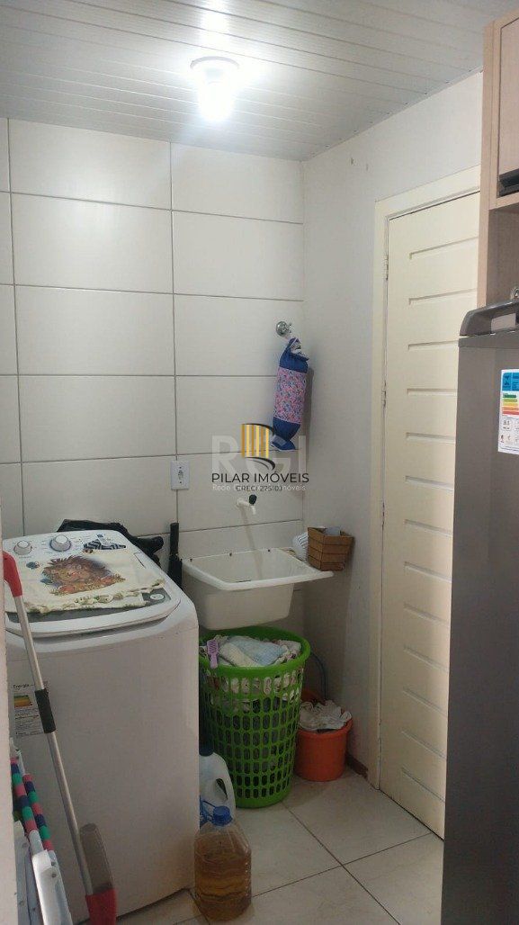 Sobrado 2 Dormitório(s) Bairro Restinga