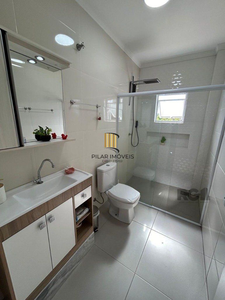 Casa 4 dormitórios no bairro Feitoria