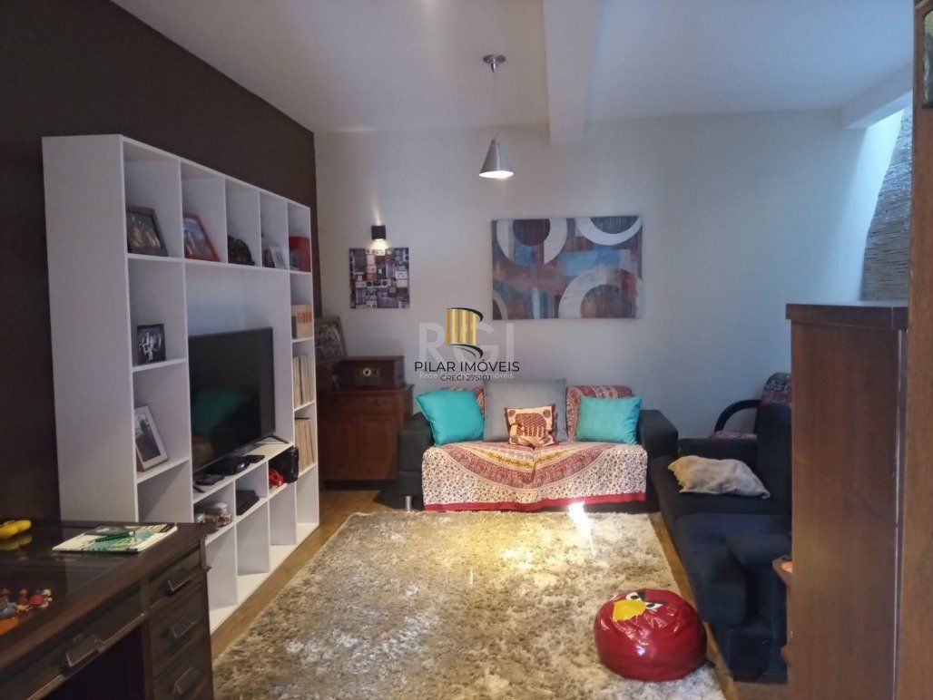 Casa 3 Dormitório(s) Bairro Imperial Parque