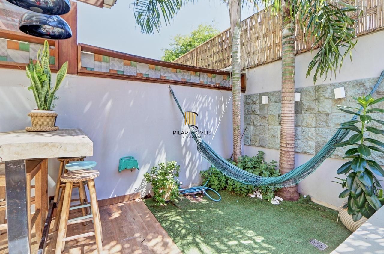 Casa de Condomínio 3 dormitórios no bairro Vila Nova