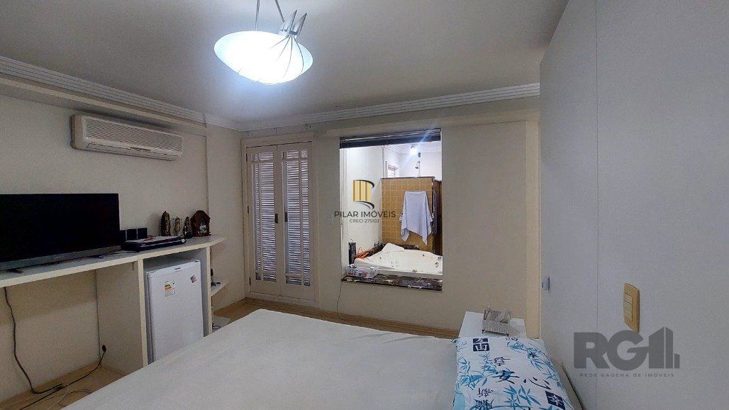 Casa 4 dormitórios no bairro Espírito Santo